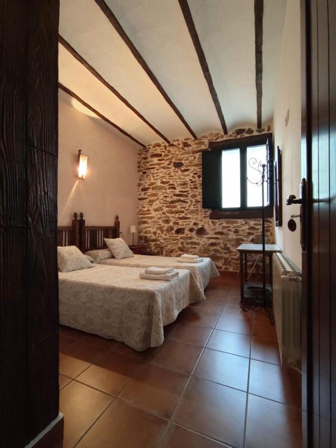 Casa Rural La Carriona Segura de León エクステリア 写真